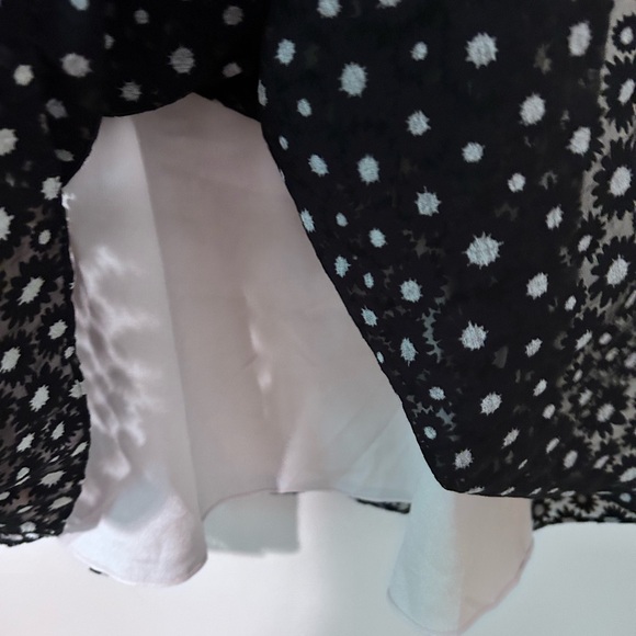 Aritzia Sunday Best Bonita Babydoll Dress Medium Black Faux Wrap Floral - Picture 8 of 8